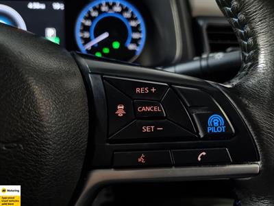 2019 Nissan Leaf - Thumbnail