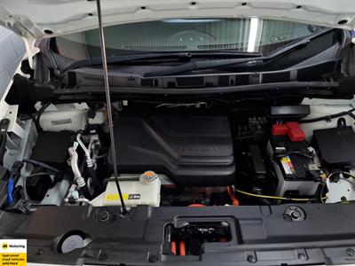 2019 Nissan Leaf - Thumbnail