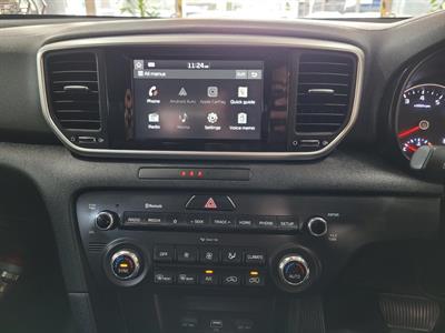 2021 Kia Sportage - Thumbnail