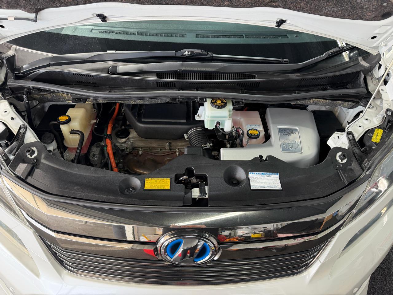 2014 Toyota Vellfire