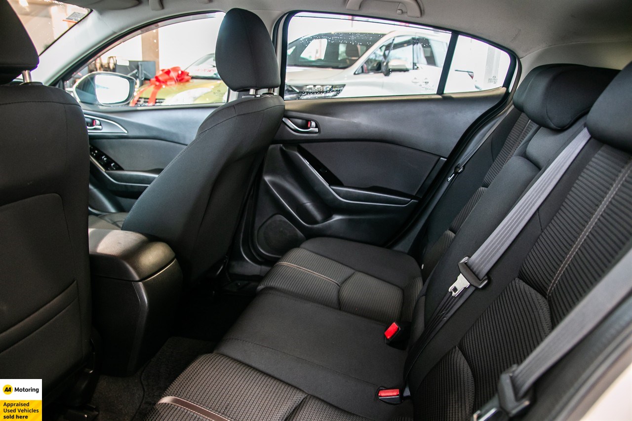 2018 Mazda Axela