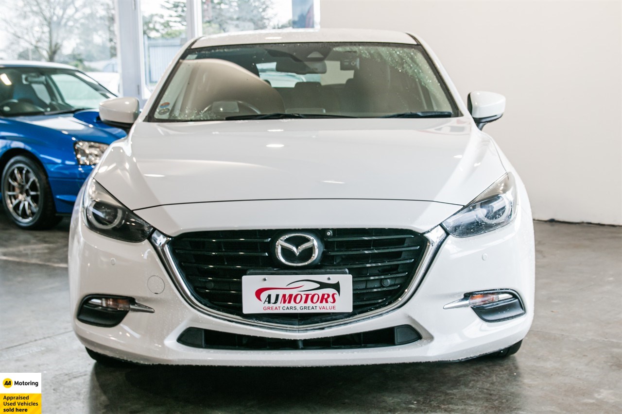 2018 Mazda Axela