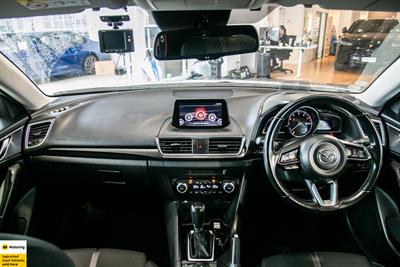 2018 Mazda Axela - Thumbnail