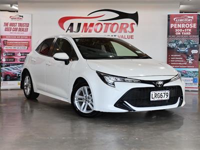 2018 Toyota Corolla - Thumbnail