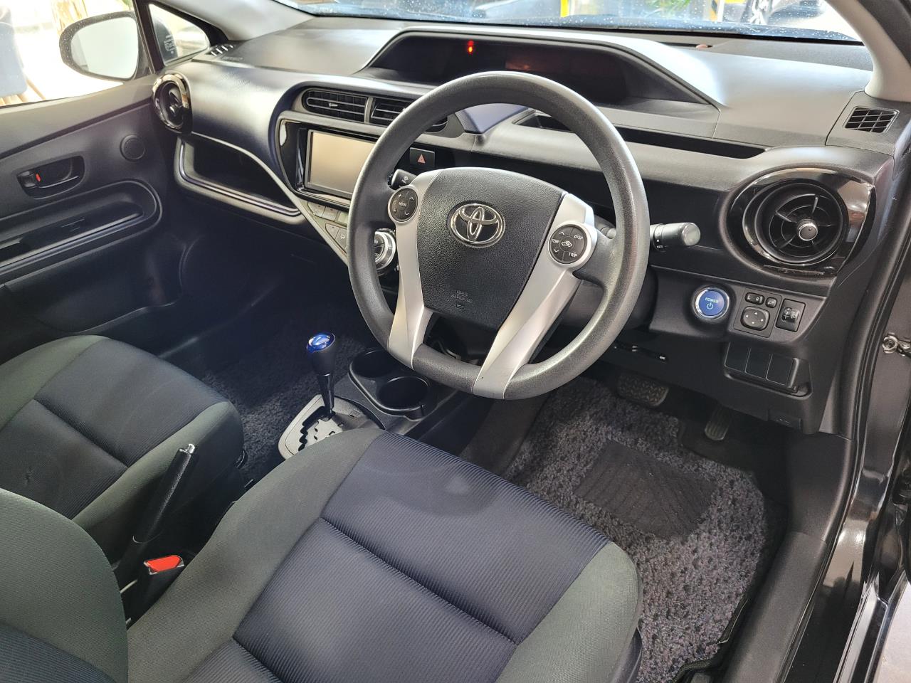 2016 Toyota Aqua