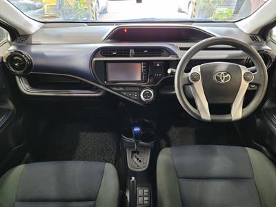 2016 Toyota Aqua - Thumbnail