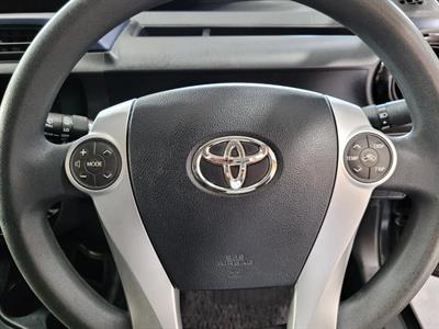 2016 Toyota Aqua - Thumbnail