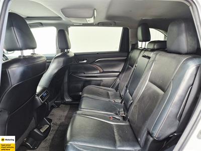 2016 Toyota Highlander - Thumbnail