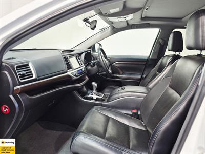 2016 Toyota Highlander - Thumbnail