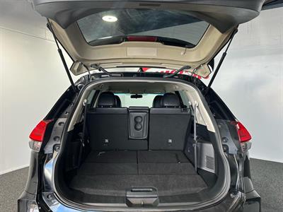 2020 Nissan X-Trail - Thumbnail