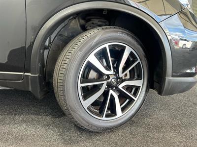 2020 Nissan X-Trail - Thumbnail