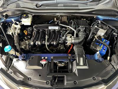 2017 Honda Vezel - Thumbnail