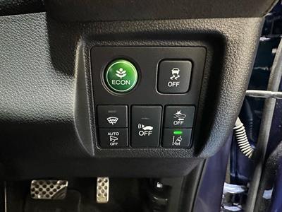 2017 Honda Vezel - Thumbnail