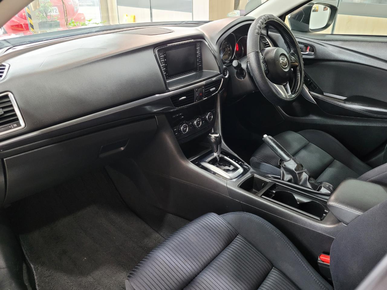 2013 Mazda Atenza
