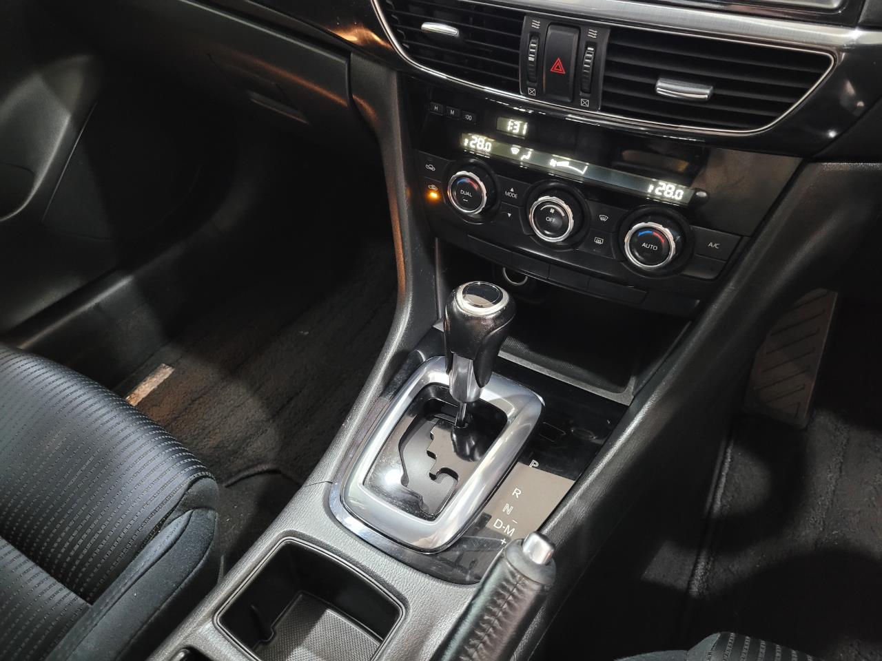 2013 Mazda Atenza