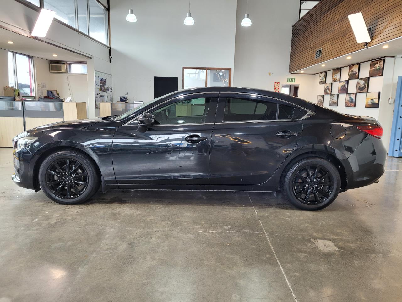 2013 Mazda Atenza