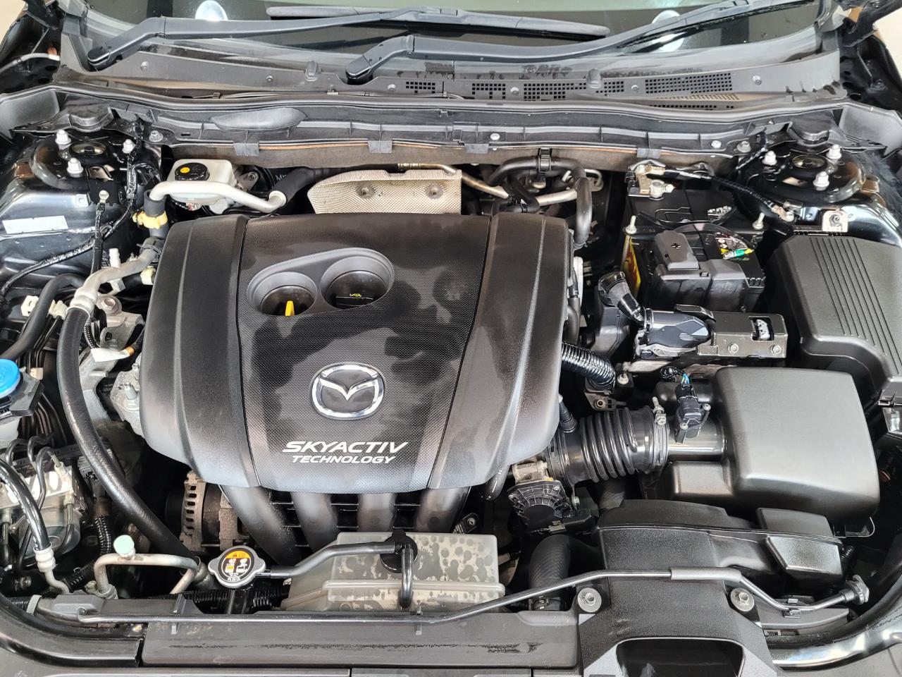 2013 Mazda Atenza