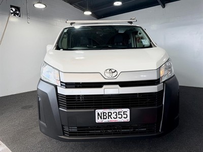 2020 Toyota Hiace - Thumbnail
