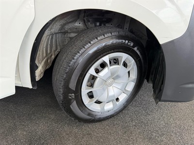 2020 Toyota Hiace - Thumbnail