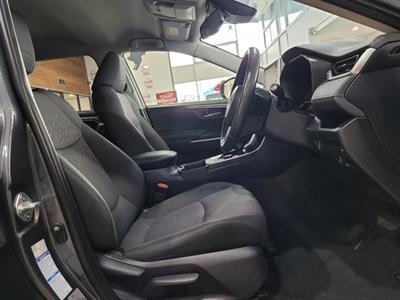 2021 Toyota RAV4 - Thumbnail