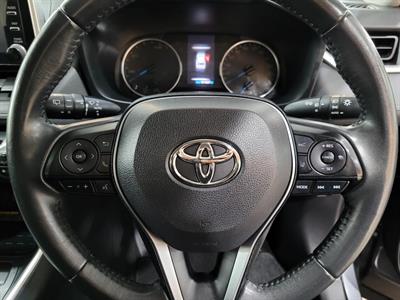 2021 Toyota RAV4 - Thumbnail