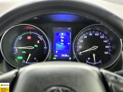 2017 Toyota C-HR - Thumbnail