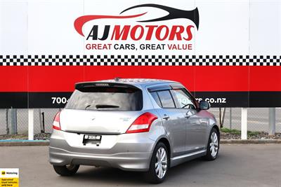 2015 Suzuki Swift - Thumbnail