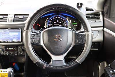 2015 Suzuki Swift - Thumbnail
