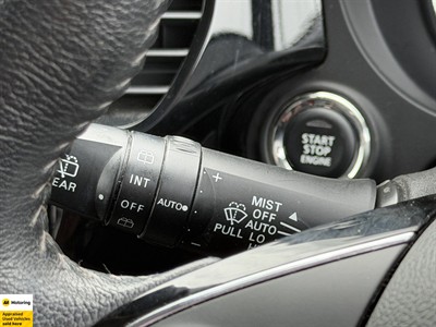 2022 Mitsubishi Outlander - Thumbnail