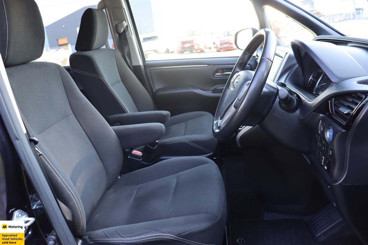 2017 Toyota Esquire