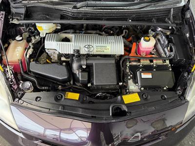 2013 Toyota Prius - Thumbnail