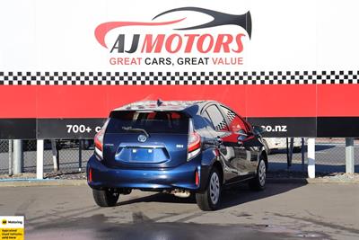 2018 Toyota Aqua - Thumbnail