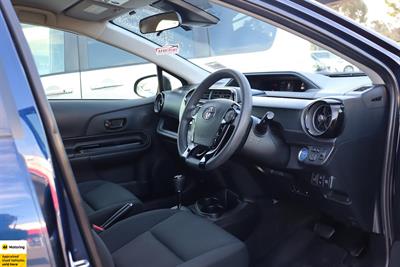 2018 Toyota Aqua - Thumbnail