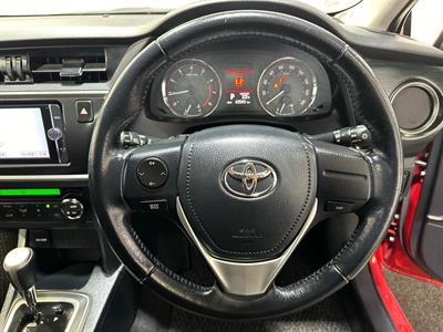 2014 Toyota Auris - Thumbnail