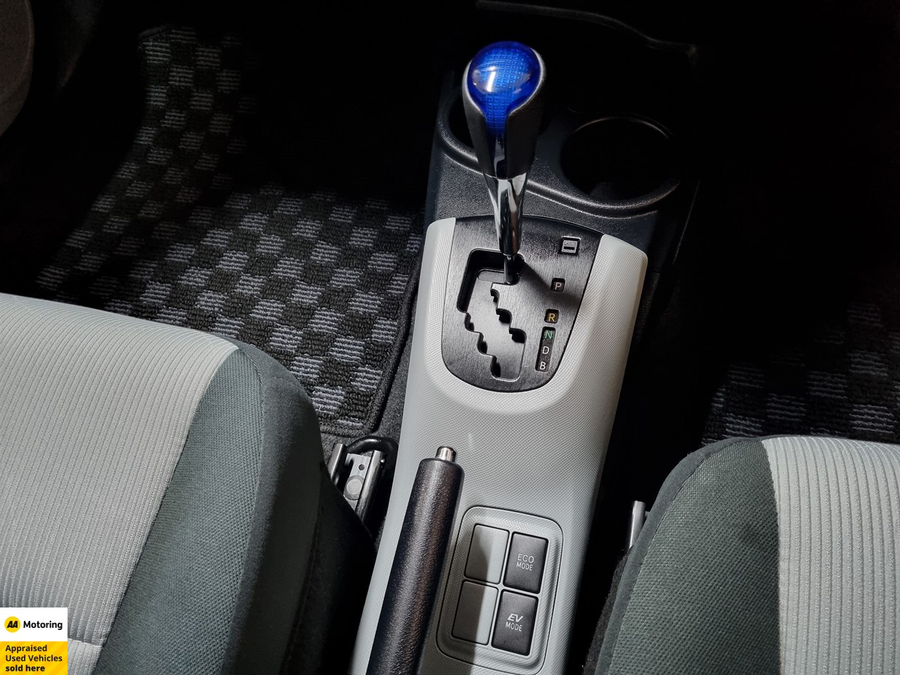 2013 Toyota Aqua