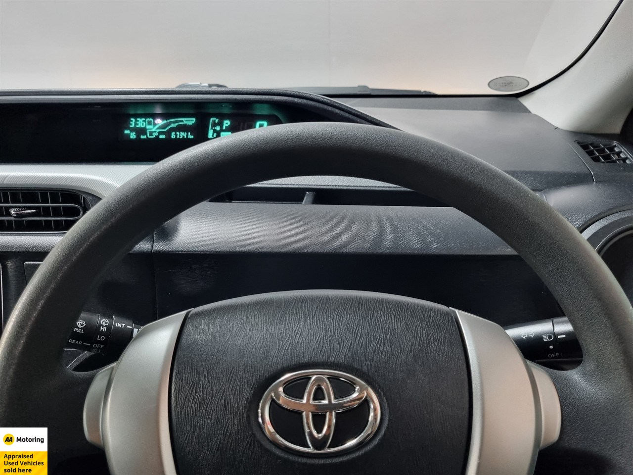 2013 Toyota Aqua