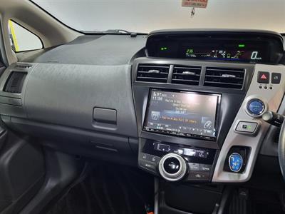 2012 Toyota Prius - Thumbnail
