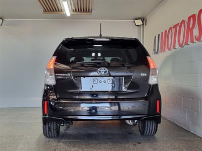 2012 Toyota Prius - Thumbnail