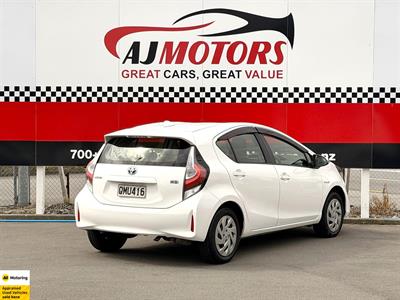 2018 Toyota Aqua - Thumbnail