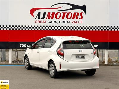 2018 Toyota Aqua - Thumbnail