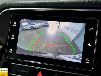 2019 Mitsubishi Outlander - Thumbnail