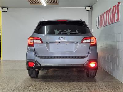 2016 Subaru Outback - Thumbnail