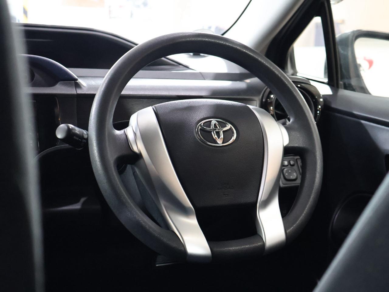 2015 Toyota Aqua
