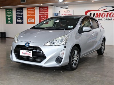 2015 Toyota Aqua - Thumbnail