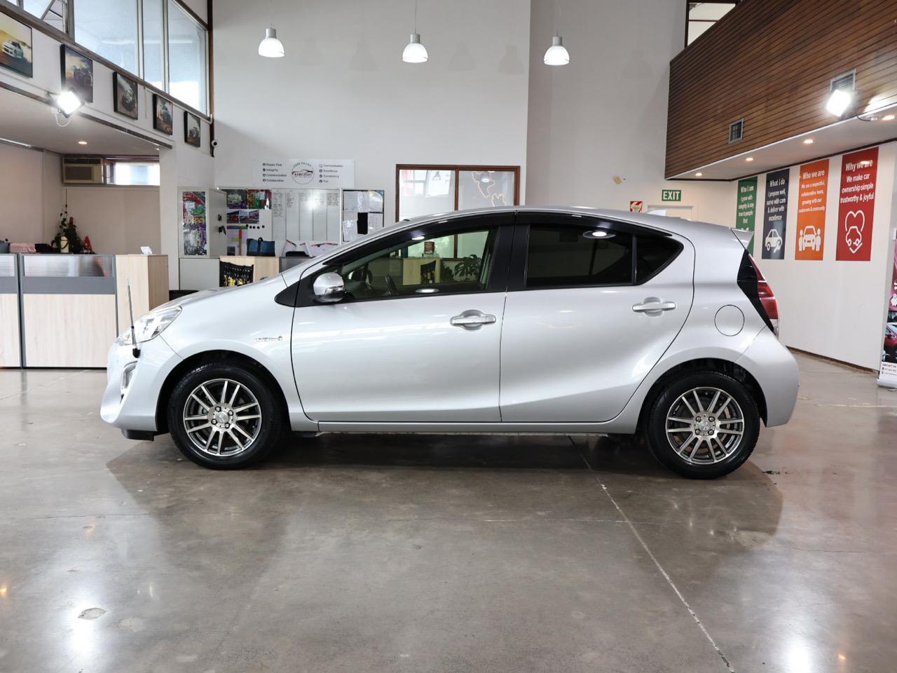 2015 Toyota Aqua