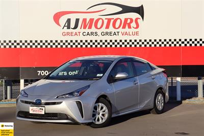 2020 Toyota Prius - Thumbnail