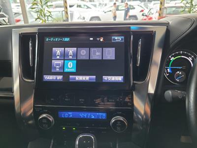 2016 Toyota Vellfire - Thumbnail