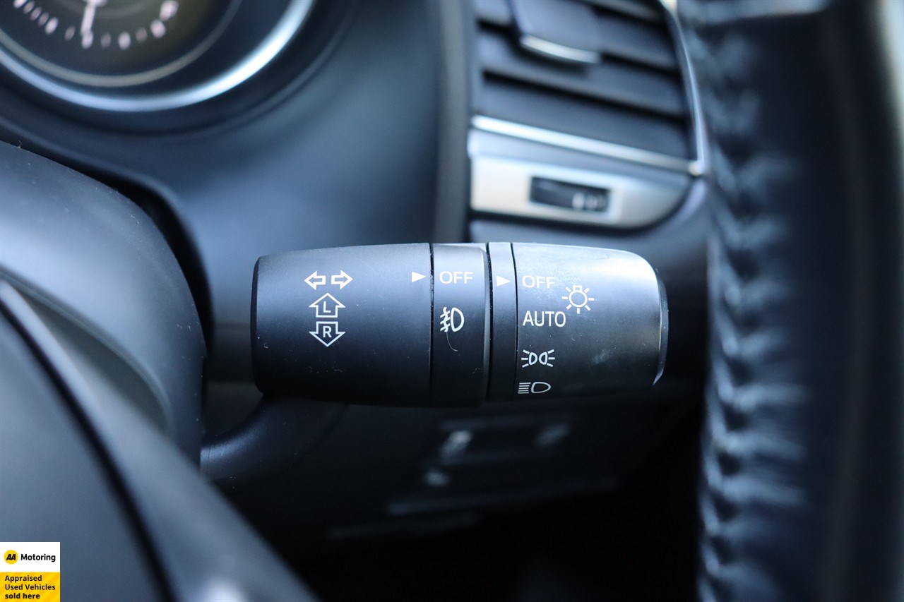 2016 Mazda Atenza