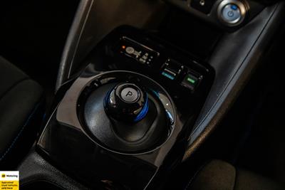2018 Nissan Leaf - Thumbnail