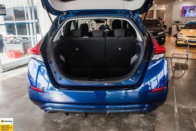 2018 Nissan Leaf - Thumbnail